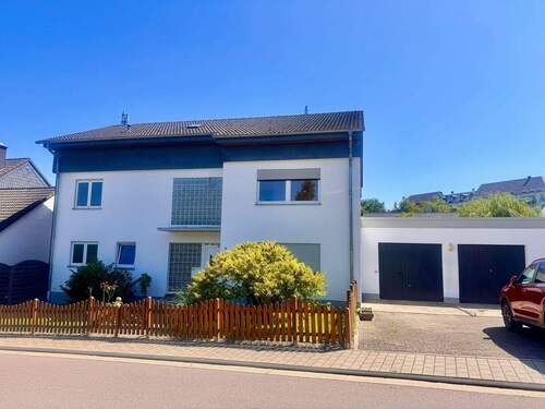 Vorderansicht - 7 Zimmer Einfamilienhaus zum Kaufen in Konz