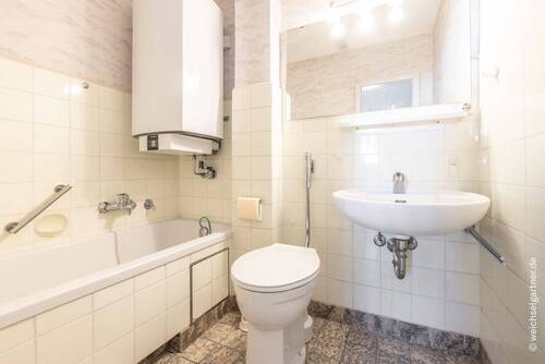Badezimmer im Obergeschoss - 