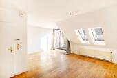 Bild 1 - Lichtdurchflutete Dachgeschosswohnung in Spandauer Kiezlage