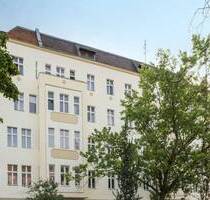 Bezugsfreie, sanierte 2-Zimmer-Altbauperle mit Aufzug & Balkon - Berlin Gesundbrunnen