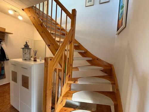 Flur Haus links - 