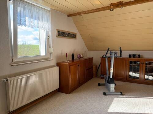 Schlafzimmer Wohnhaus links Obergeschoss - 