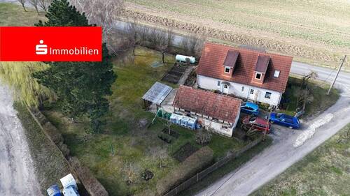 Luftaufnahme - Eine liebevoll gepflegte Immobilie für die Erfüllung der eigenen Träume von Landleben und Gartenbau