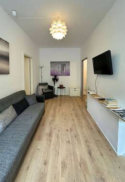 Zimmer 1 - 