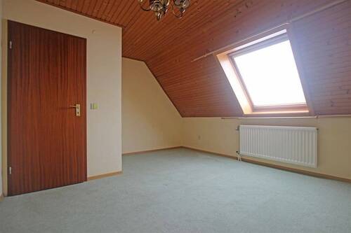 Zimmer 3 - Bild 2 - im Obergeschoss - 