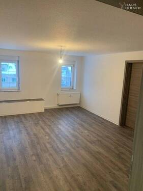 Wohnzimmer - Mehrfamilienhaus, Wohnhaus in Burgstädt