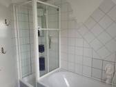 Badezimmer im 1. Stock 2 - 