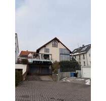 Einfamilienhaus mit 8 Zimmern und Garage in Idstein