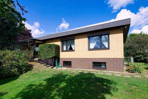 Rückseite Gebäude - In ruhiger Toplage nahe der Leinemasch