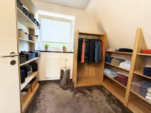 Kleiderzimmer - 