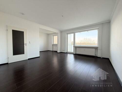 Wohn- und Esszimmer - 