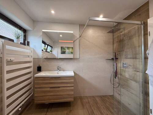 Bad - Einziehen und Wohlfühlen! Attraktives Wohnen in Veitshöchheim Schöne 4-Zimmer-Wohnung zum Kauf