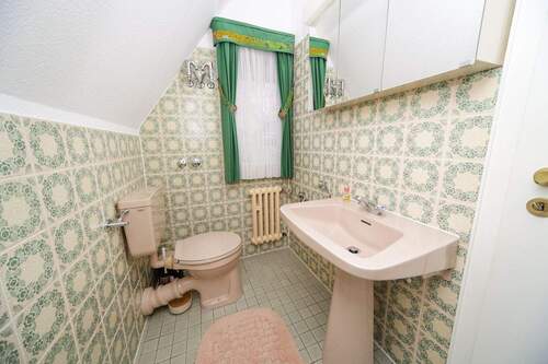 15 - Bad Dachgeschoss - 