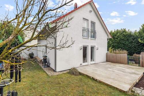 Garten und Terrassenansicht - 