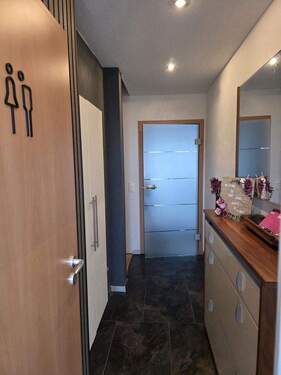 Eingangsbereich_Flur - 6 Zimmer Reihenmittelhaus in Aschaffenburg