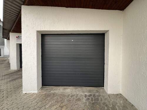 ...mit elektrischem Torantrieb - 