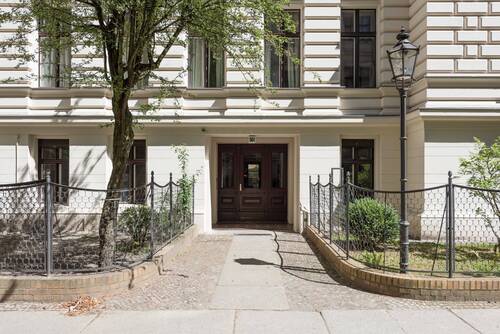 Außenansicht - 2 Zimmer Etagenwohnung in Berlin