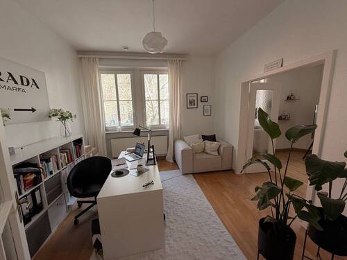 Arbeiten - 3 Zimmer Etagenwohnung in Stuttgart