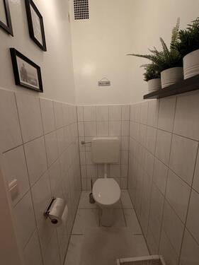 WC - 