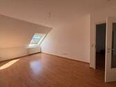 Wohnzimmer - 2 Zimmer Etagenwohnung zur Miete in Leipzig