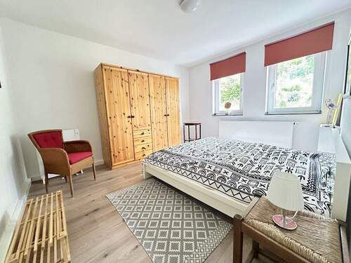 24. Schlafzimmer 1.OG rechts - 
