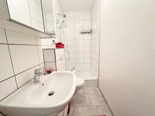 25. Bad 1.OG rechts - 
