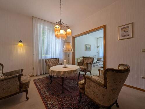 Zimmer EG - Solides Einfamilienhaus mit Garage und Garten *** auch für die größere Familie!