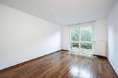 Kind 1 - 4 Zimmer Etagenwohnung in Starnberg