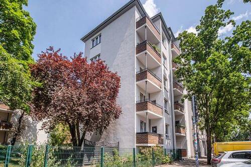 Bild 2 - 3 Zimmer Etagenwohnung zum Kaufen in Berlin