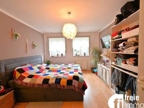 Schlafzimmer - Etagenwohnung mit 79,10 m&sup2; in Dresden zum Kaufen