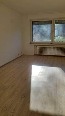 Wohnzimmer linke Ansicht.jpeg - Terrassenwohnung mit 65,00 m&sup2; in Essen zur Miete