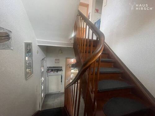 Treppenhaus - Einfamilienhaus mit 130,00 m² in Eislingen/Fils zum Kaufen