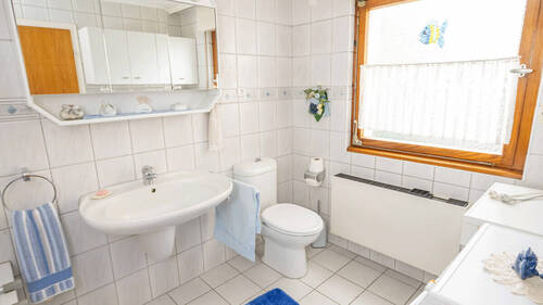Badezimmer Erdgeschoss - 