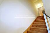 V11093 Treppenhaus DG - 
