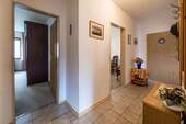 Flur - 3 Zimmer Etagenwohnung zum Kaufen in Langen