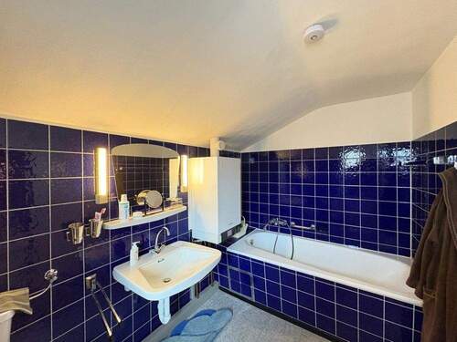 Wannenbad Obergeschoss - 