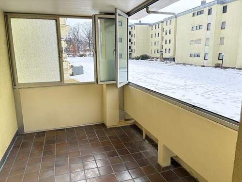 Balkon - 4 Zimmer Etagenwohnung in Neumarkt in der Oberpfalz