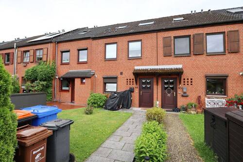 Front rechts - 4 Zimmer Einfamilienhaus zum Kaufen in Henstedt-Ulzburg