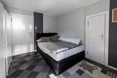 Zimmer 2 im Dachgeschoss - 