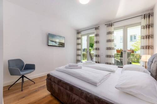 Ruhig und geschützt: Schlafzimmer 1 mit südlichem - 