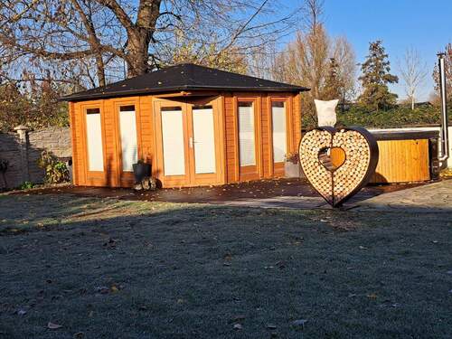 Sauna im Garten - 4 Zimmer Bungalow in Schkeuditz / Radefeld