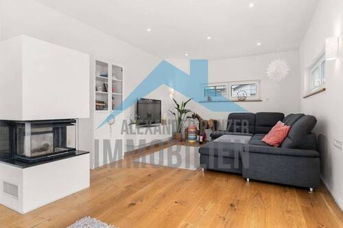 Wohnbereich mit Kamin - 