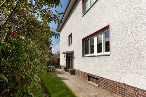 Fassade Seitenansicht - 2 Zimmer Etagenwohnung zum Kaufen in Berlin