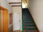 Treppe ins Obergeschoss - 