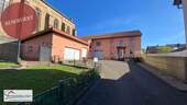 Front - GRENZE LUXEMBURG: EHEM. BAUERNHAUS MIT GROSSEN, HOHEN GARAGEN!