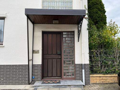 Hauseingang - 5 Zimmer Einfamilienhaus zum Kaufen in Alsdorf