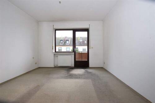 Schlafzimmer mit Balkon - 