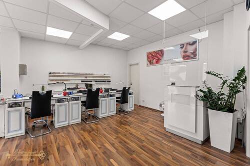 Gewerbe - 4 Zimmer Etagenwohnung zum Kaufen in Delmenhorst