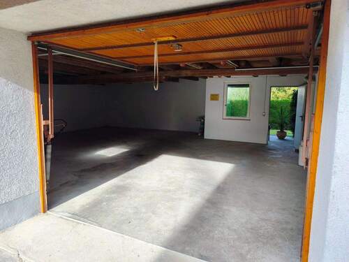 Garage - 