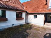 Außenansicht - 4 Zimmer Mehrfamilienhaus, Wohnhaus zur Miete in Remchingen